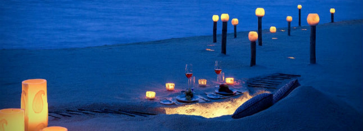 Private Dining-on the Beach