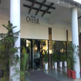 Hotel Oyster (Sect 17)