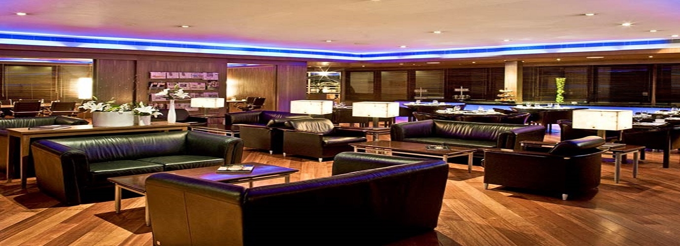 Club Lounge