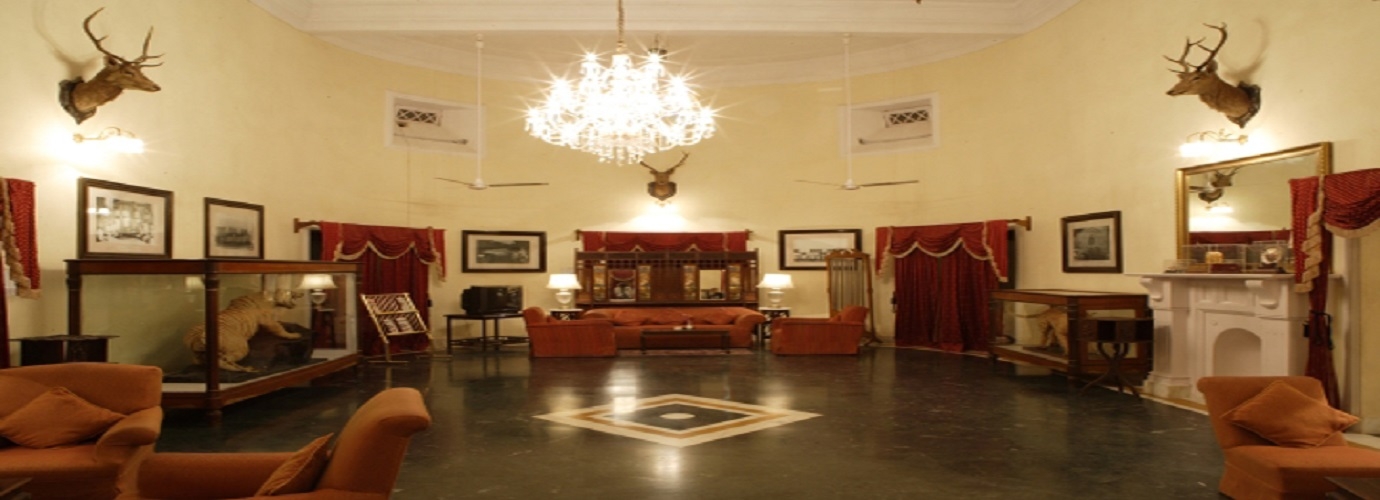 Reception & Lobby