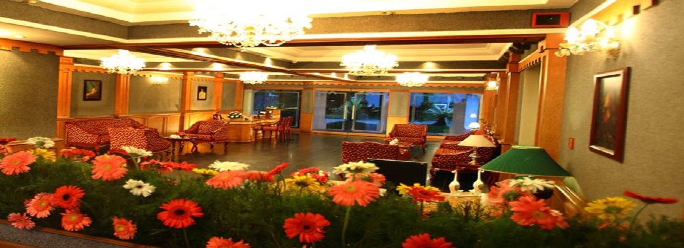 Reception & Lobby