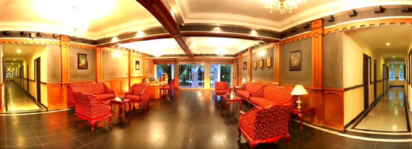 Reception & Lobby