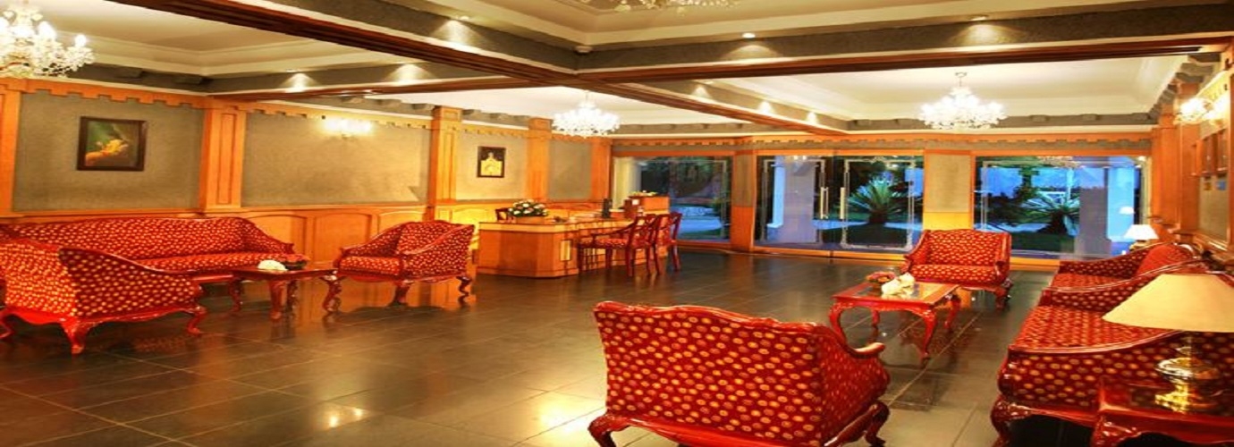 Reception & Lobby