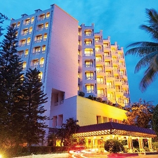 The Gateway Hotel Marine Drive