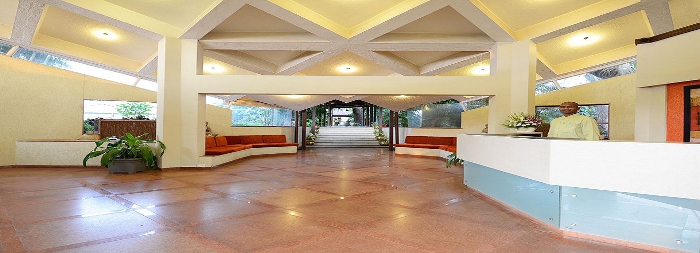 Reception & Lobby