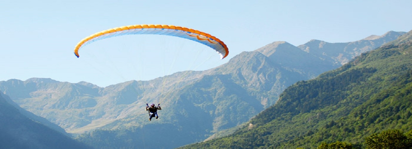 Paragliding At Dharamshala