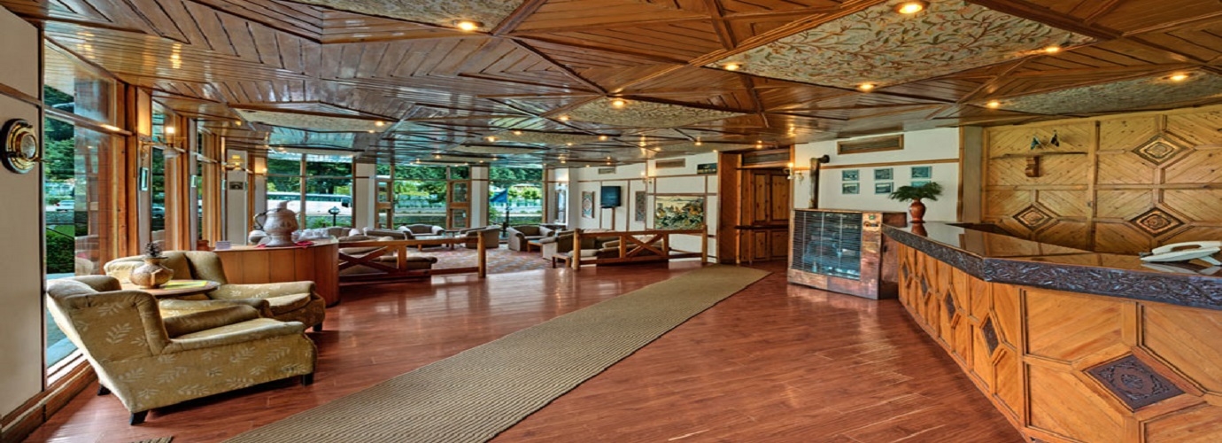 Reception & Lobby