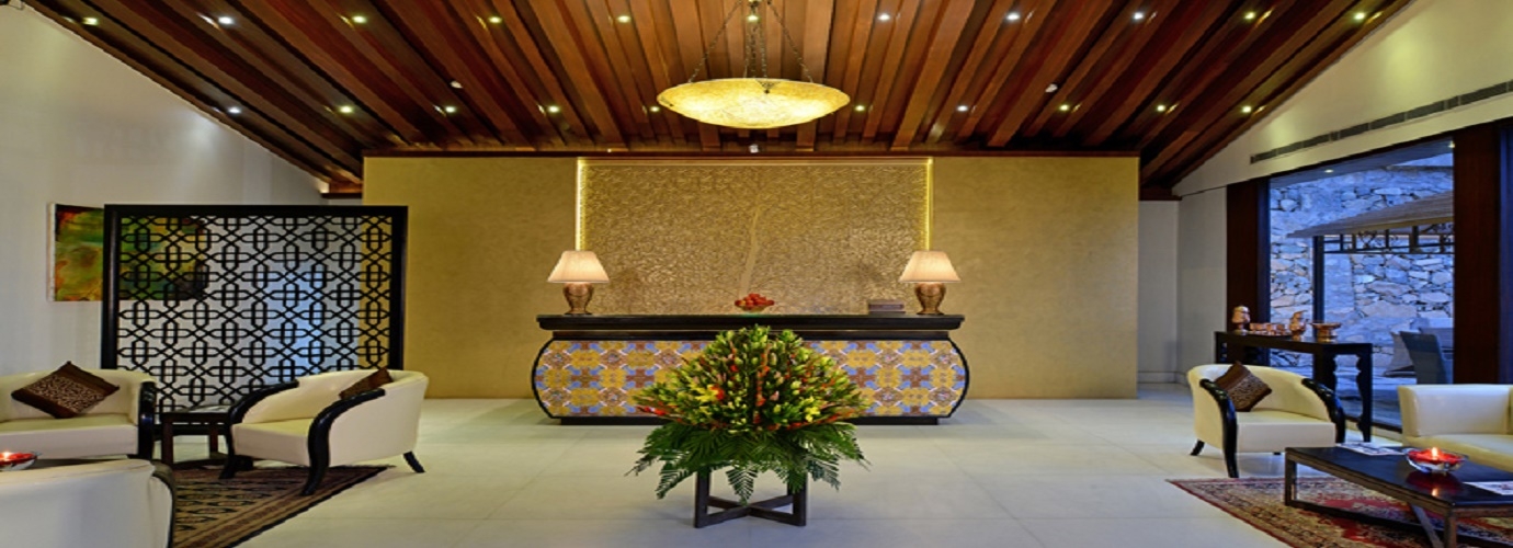 Reception & Lobby