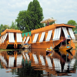 New Jacquline Heritage Houseboats